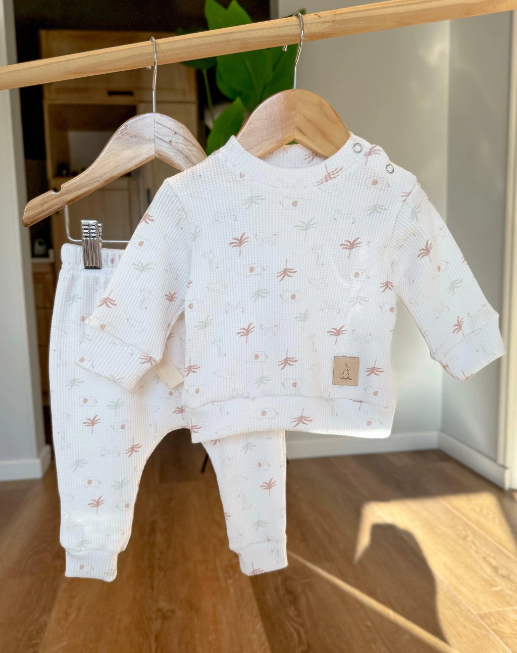 CONJUTO WAFFLE SELVA  – Pañalera Belyan